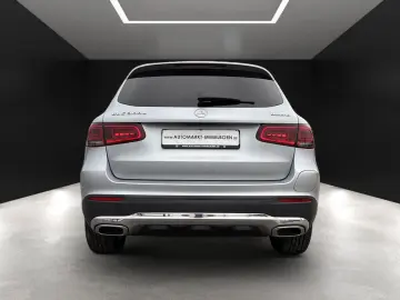 MERCEDES-BENZ GLC 300 e Pano Distro DigTacho Kamera &hellip;