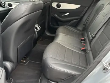 MERCEDES-BENZ GLC 300 e Pano Distro DigTacho Kamera &hellip;