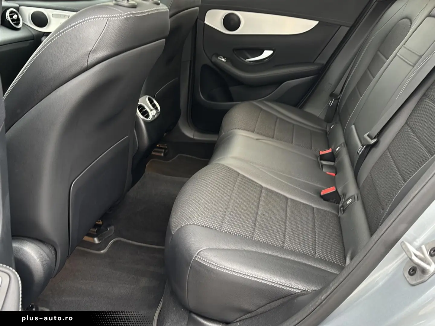 MERCEDES-BENZ GLC 300 e Pano Distro DigTacho Kamera &hellip;