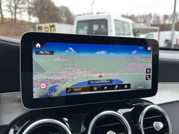 MERCEDES-BENZ GLC 300 e Pano Distro DigTacho Kamera &hellip;
