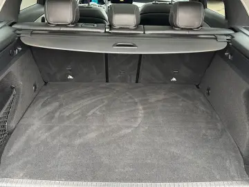 MERCEDES-BENZ GLC 300 e Pano Distro DigTacho Kamera &hellip;