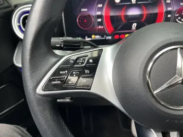 MERCEDES-BENZ C C200 Avantgarde Pano Night CarPlay K&hellip;