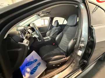 MERCEDES-BENZ C 300 C Limousine AMG-Line KAMERA LED TOD