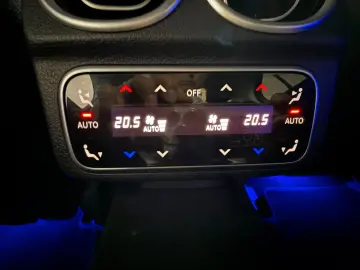 MERCEDES-BENZ C 300 C Limousine AMG-Line KAMERA LED TOD