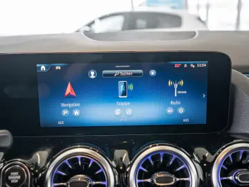 Mercedes-Benz GLA 220 4M Progressive