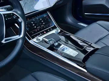 AUDI A8 50 TDI quattro  HUP PANO AIR ACC KEY B&O