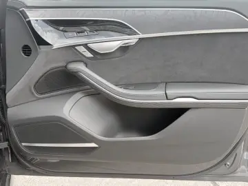 AUDI A8 55 TFSI quattro Matrix B&O Voll! Top!