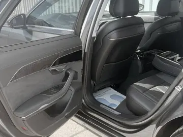 AUDI A8 55 TFSI quattro Matrix B&O Voll! Top!