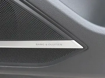 AUDI A8 55 TFSI quattro Matrix B&O Voll! Top!