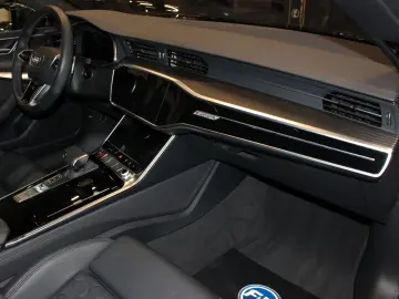 AUDI RS 7 Sportback 4.0 TFSI RS Essentials Paket
