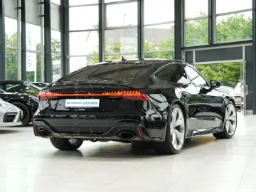 AUDI RS7 qu KERAMIK RAUTEN HUD B&O PANO MATRIX 22 LM