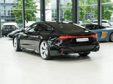AUDI RS7 qu KERAMIK RAUTEN HUD B&O PANO MATRIX 22 LM