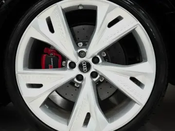 AUDI RS7 qu KERAMIK RAUTEN HUD B&O PANO MATRIX 22 LM
