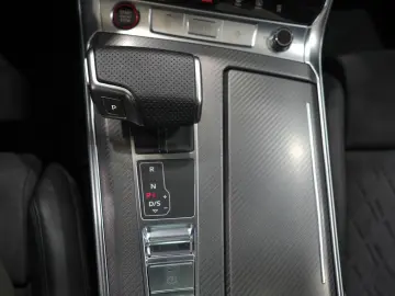 AUDI RS7 qu KERAMIK RAUTEN HUD B&O PANO MATRIX 22 LM