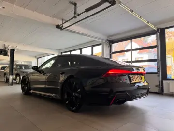 AUDI RS 7 4.0 TFSIquattro Virtual Head up B&O KERAMIK
