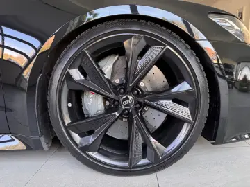 AUDI RS 7 4.0 TFSIquattro Virtual Head up B&O KERAMIK