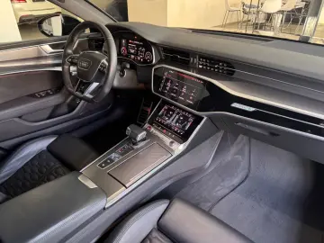 AUDI RS 7 4.0 TFSIquattro Virtual Head up B&O KERAMIK