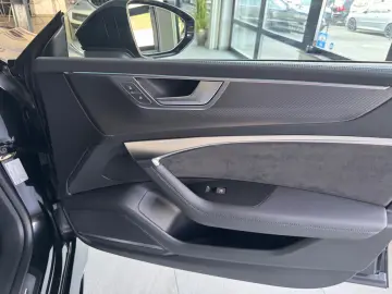 AUDI RS 7 4.0 TFSIquattro Virtual Head up B&O KERAMIK