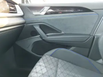 VW Tayron 2.0 TDI DSG 4M R-Line  HeadUp Pano