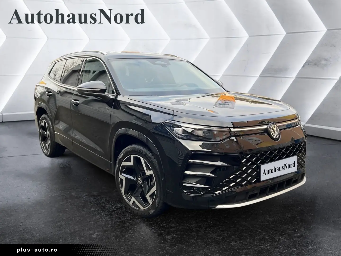 VW Tayron 2.0 TDI R-Line 4x4 DSG HUD PAN 7-SITZ