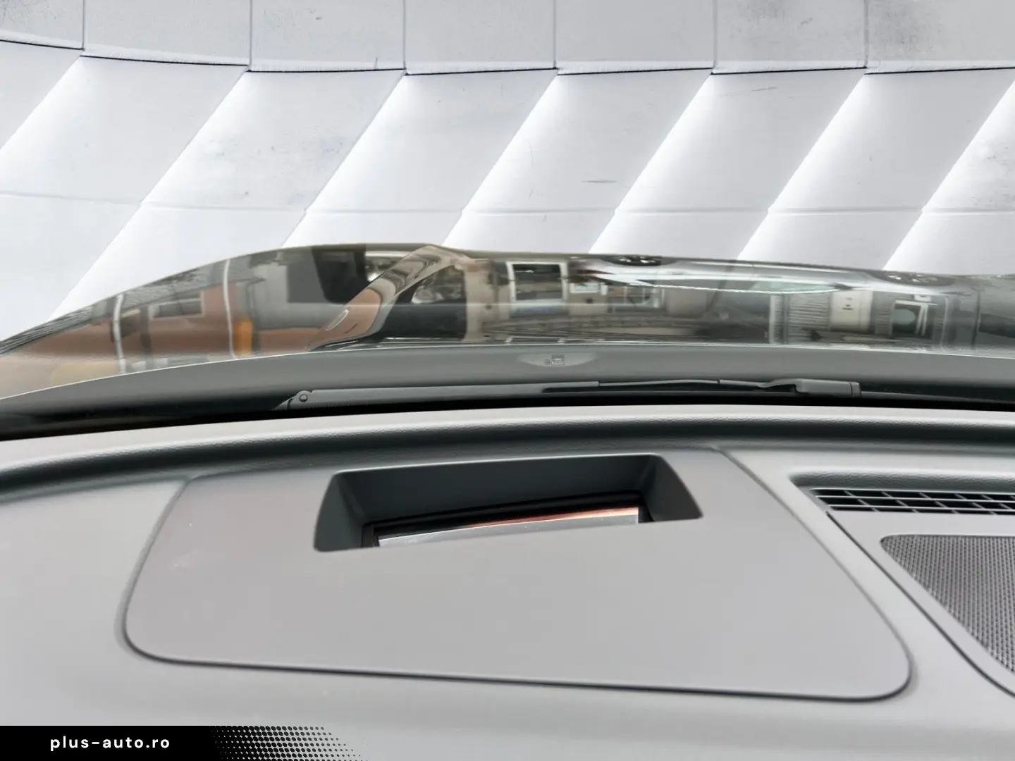 VW Tayron 2.0 TDI R-Line 4x4 DSG HUD PAN 7-SITZ