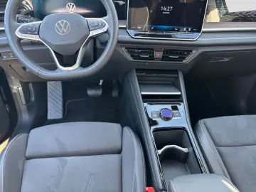VW Tayron 2.0 TSI DSG Elegance 4Motion DCC AHK LED