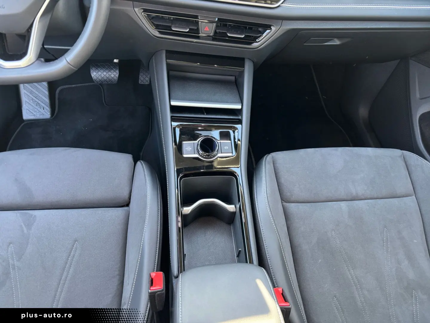 VW Tayron 2.0 TSI DSG Elegance 4Motion DCC AHK LED