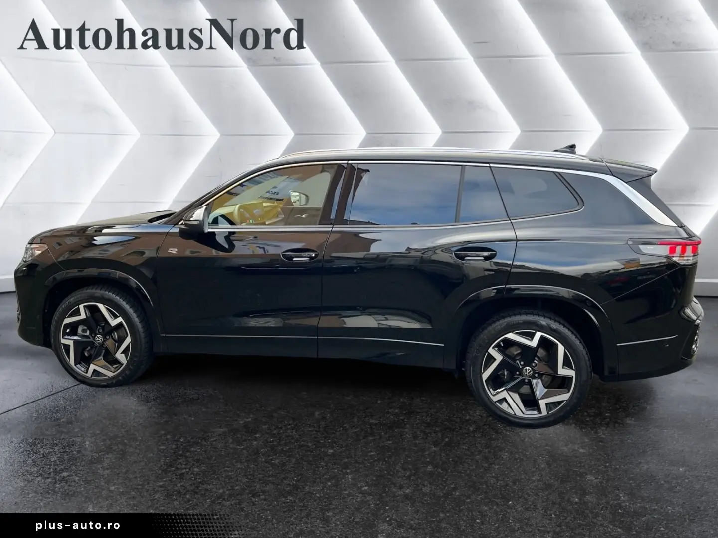 VW Tayron 2.0 TDI R-Line 4x4 DSG HUD PAN AHK 7-SITZ