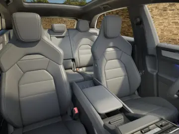 Porsche Cayenne Electric   SportDesign schwarz   BOSE
