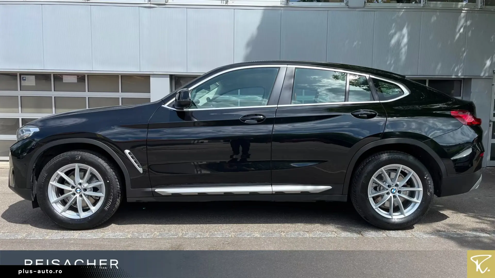 BMW X4 xDrive 20d A HUD AHK Sports seats electr