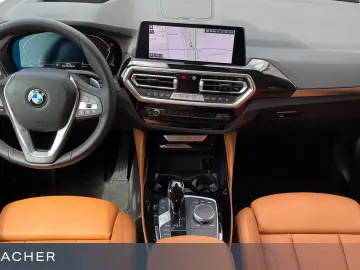 BMW X4 xDrive 20d A HUD AHK Sports seats electr