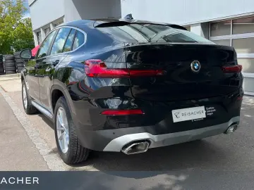 BMW X4 xDrive 20d A HUD AHK Sports seats electr