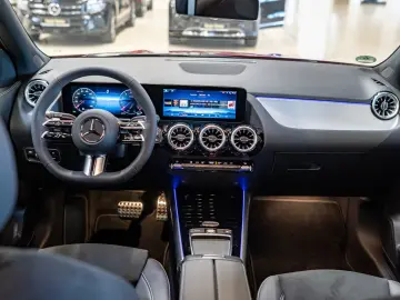 Mercedes-Benz GLA 200 AMG