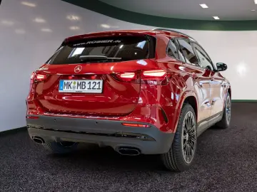 Mercedes-Benz GLA 200 AMG