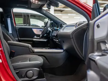 Mercedes-Benz GLA 200 AMG