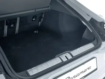 Porsche Panamera 4 E-Hybrid Burmester