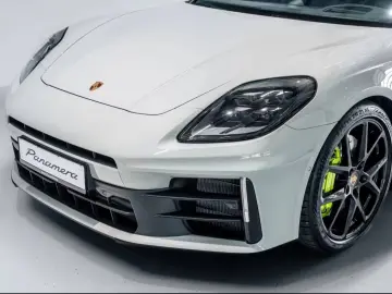 Porsche Panamera 4 E-Hybrid Burmester