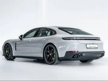 Porsche Panamera 4 E-Hybrid Burmester