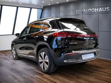 MERCEDES-BENZ EQA 250 Advanced-Plus-Paket