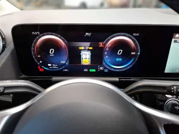 MERCEDES-BENZ EQA 250 Advanced-Plus-Paket