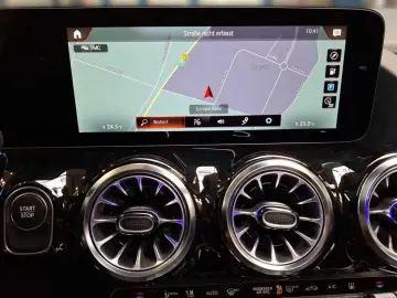 MERCEDES-BENZ EQA 250 Advanced-Plus-Paket