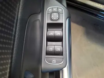 MERCEDES-BENZ EQA 250 Advanced-Plus-Paket