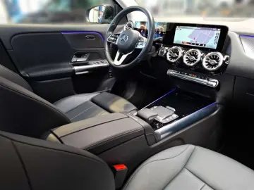 MERCEDES-BENZ EQA 250 Advanced-Plus-Paket
