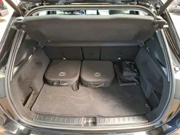MERCEDES-BENZ EQA 250 Advanced-Plus-Paket
