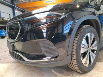 MERCEDES-BENZ EQA 250 Advanced-Plus-Paket