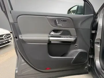 MERCEDES-BENZ EQA 350 4M Electric Art Pano AHK HUD M…