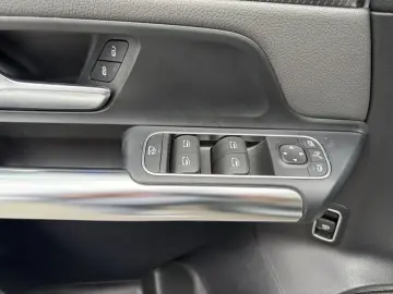 MERCEDES-BENZ EQA 350 4M Electric Art Pano AHK HUD M…