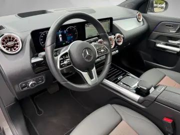 MERCEDES-BENZ EQA 350 4M Electric Art Pano AHK HUD M…