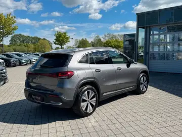 MERCEDES-BENZ EQA 250 Progressive