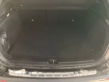 MERCEDES-BENZ EQA 250 MBUX Progressive Ambiente CarP…